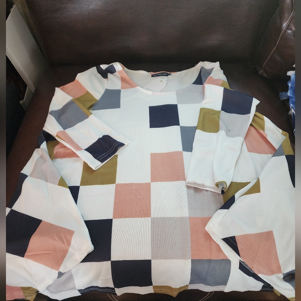 Color Block Long Sleeve Top
